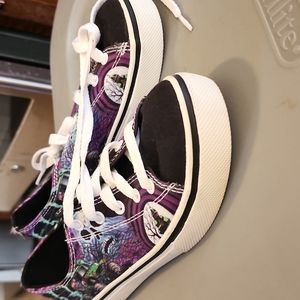 Monster Jam Grave Digger youth shoes size 13